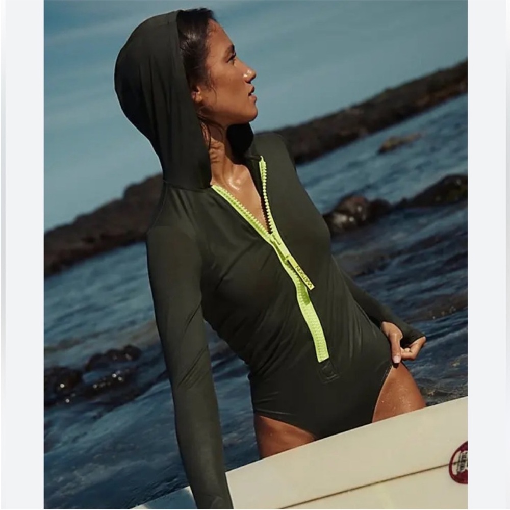 ▪️NEW WATSKIN Lola Hooded Bodysuit/ One piece Swimsuit S